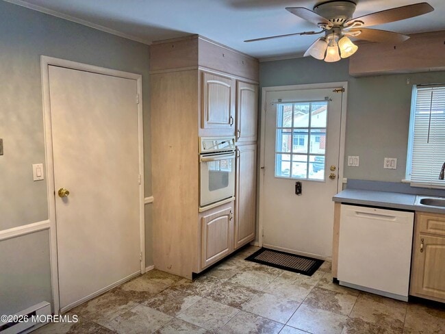 Photo - 802B Balmoral Ct