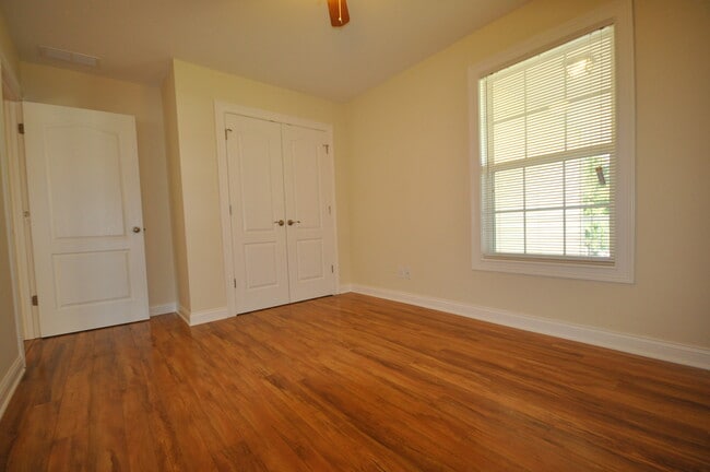 Photo - Now Pre-Leasing for Fall Semester 2026