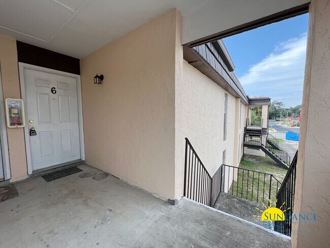 408 Marshall Ct Unit 6