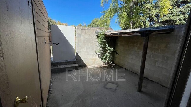 Photo - 1420 Lancelot Dr