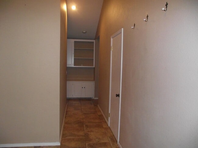 Photo - 2801 Haystack Ln