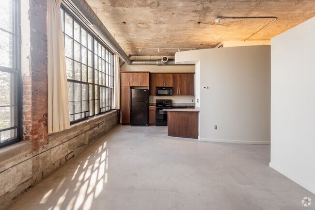 Building Photo - Graphic Arts Lofts Unit 307