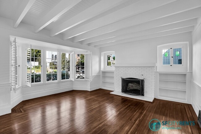 Photo - Forest Hill: Elegant Single Family Home