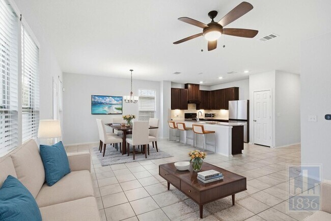 Photo - 8005 Crystalbrook W