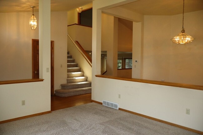 Photo - 5319 Fairway 6 Dr