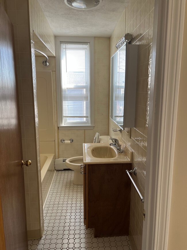 Photo - 28 Mercy St Unit Apartment #2