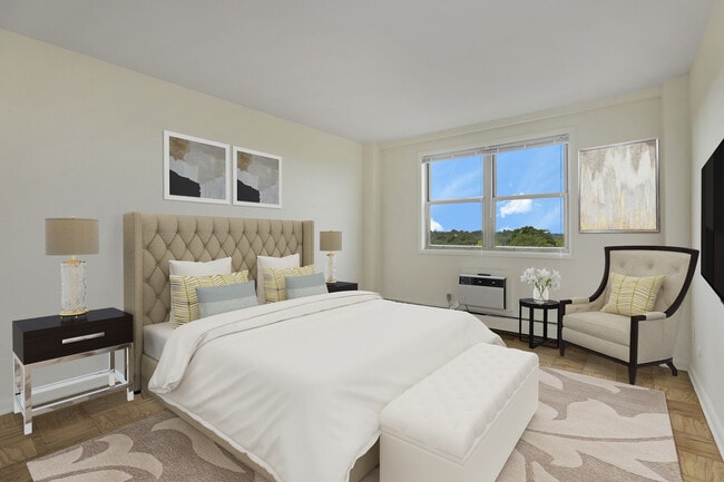 Photo - 10 Landing Lane