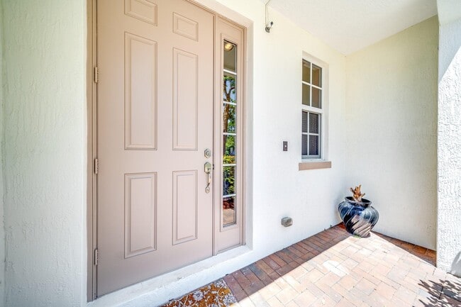 4543 Tara Cove Way