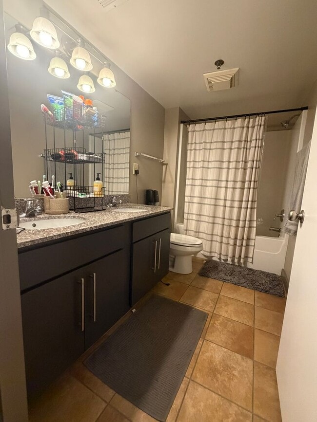 Photo - Available FALL 2026 @ $3600/Month! Beautiful 8th floor Lake Plaza unit ready for August 2026 Move... Unit 805