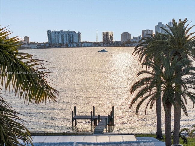 Photo - 1101 S Shore Dr