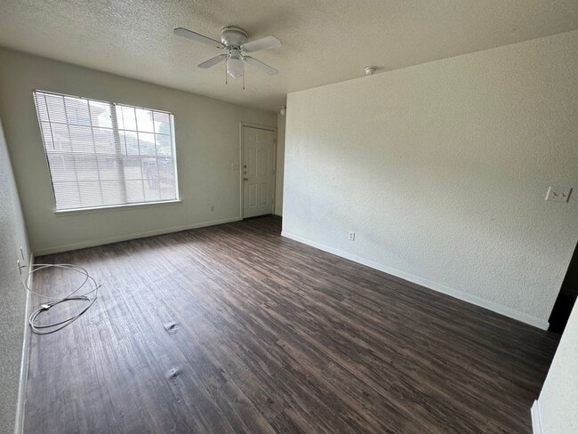 Photo - 3701 Ys Pak Ct Unidad D