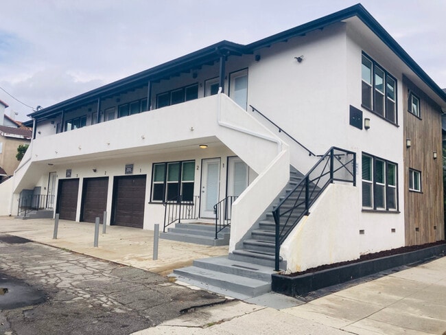 Photo - 429 W 3rd St Unidad 4