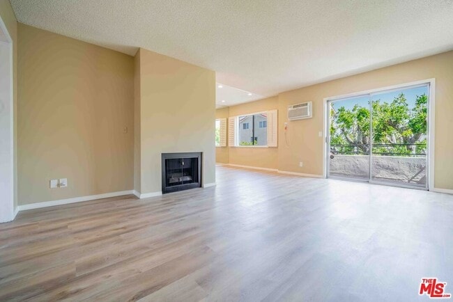 Photo - 11871 Idaho Ave Unidad 8