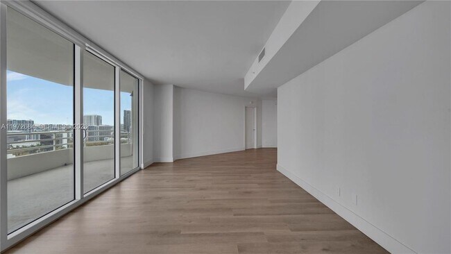 Photo - 555 NE 34th St Unit 2506