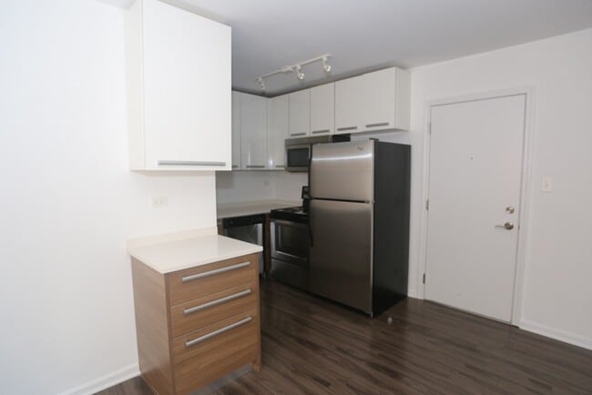 Photo - 925 W Carmen Ave Unidad E4