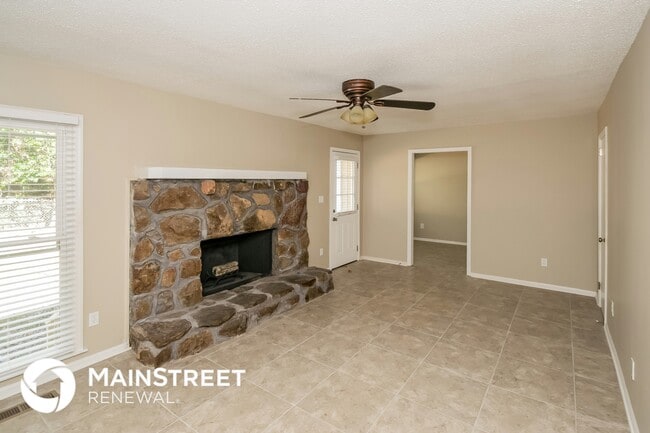 Photo - 720 Country View Terrace