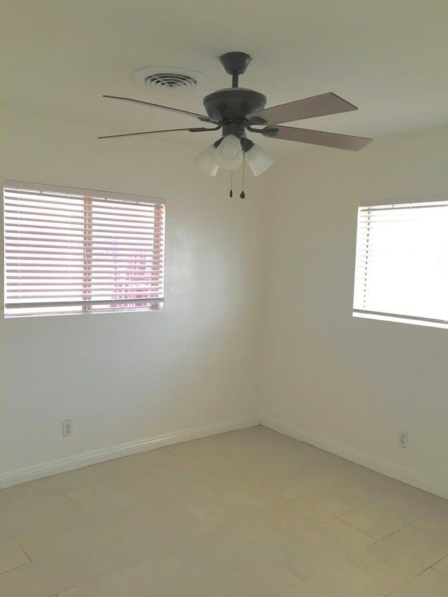 Photo - 1118 Palm St