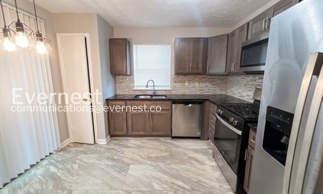 Photo - 3828 Landgraf Cove