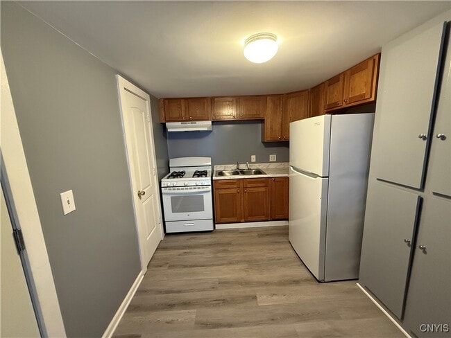 Photo - 127 1/2 Matty Ave