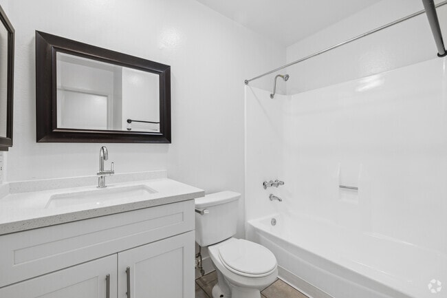 Studio - 450SF - Bathroom