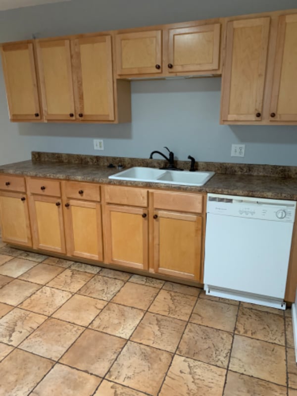 Photo - 627 Elati St