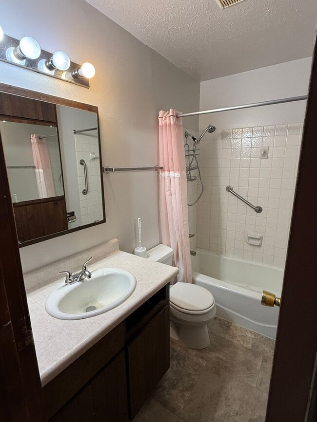 Photo - 3313 Leland Ln Unit 111