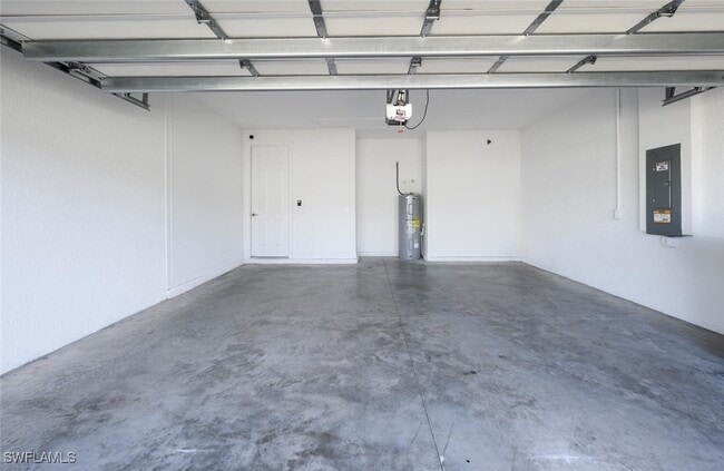 Building Photo - 388 Grace Bay Ln