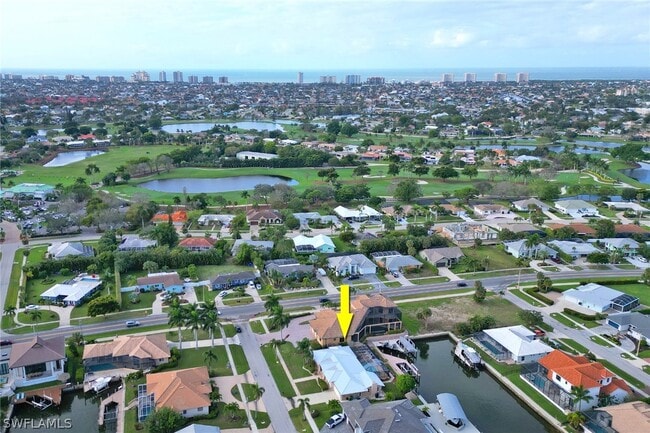 Photo - 562 Goldcoast Ct