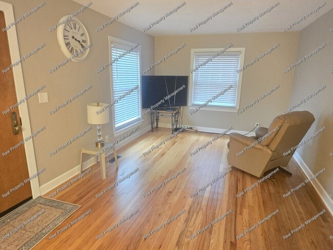 Photo - Updated Munster Cape Cod