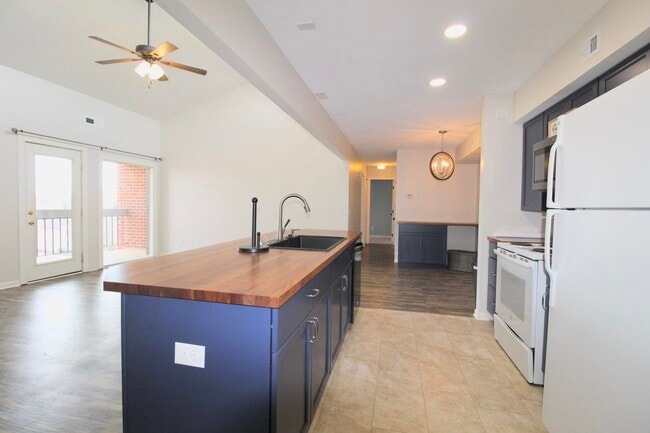 Photo - 1018 Blue Ridge Dr Unit 11