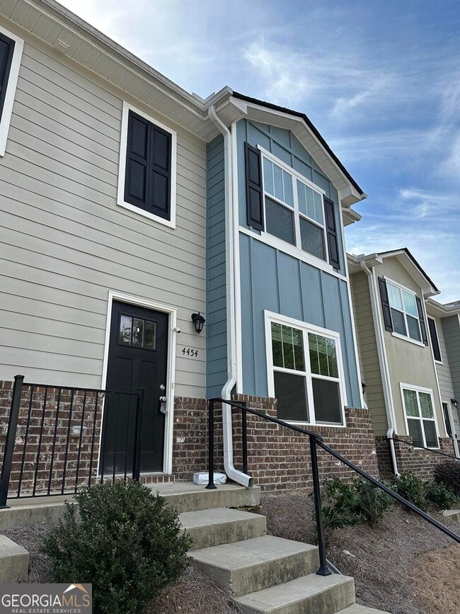 Photo - 4454 Pinscher St