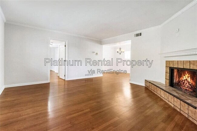 Photo - 3660 Peachtree Rd NE Unit 2c