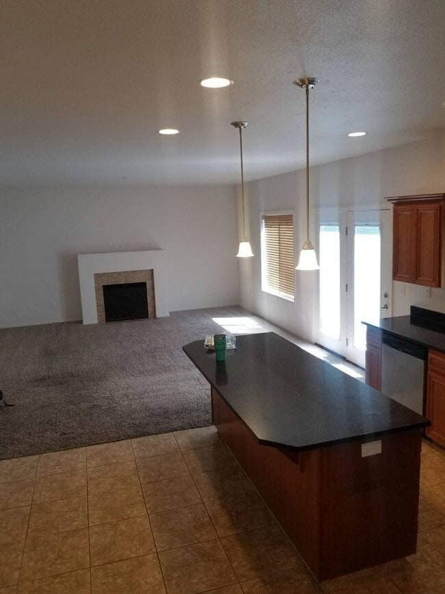 Photo - 4 bed 3 bath home in Mae Valley