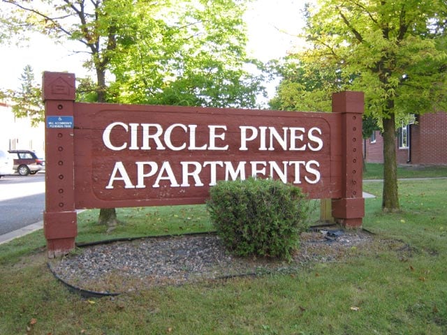 Circle Pines Apartments