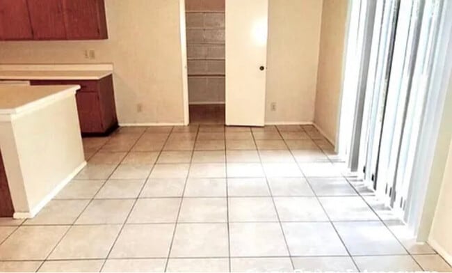 Photo - 7422 Radford Trail