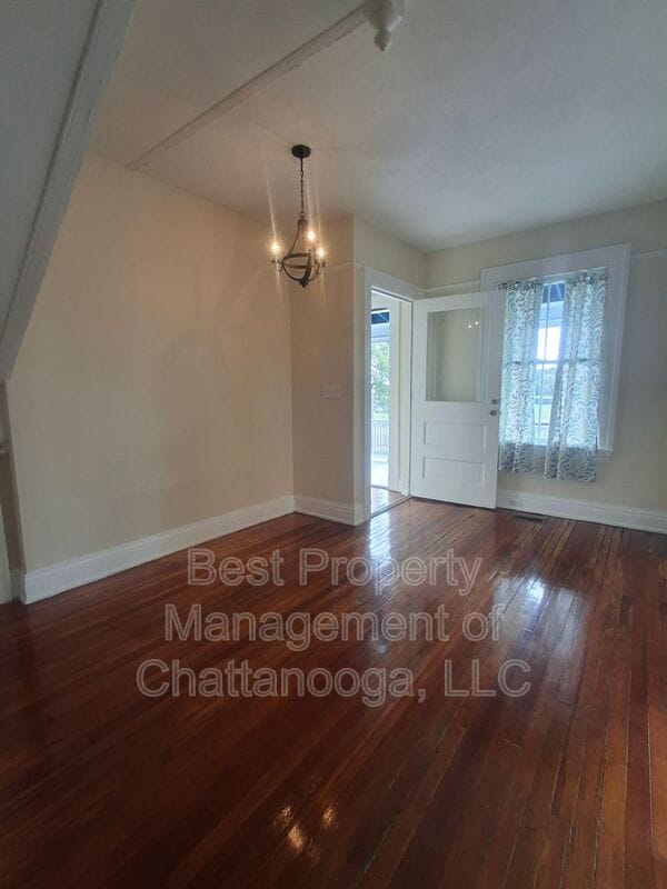 Photo - 209 Barnhardt Cir