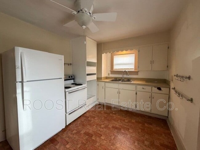 Photo - 22 Willis Ave