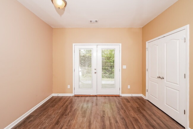 Photo - 4800 Deer Foot Cove