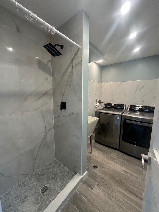 Photo - 3829 Beechwood Pl