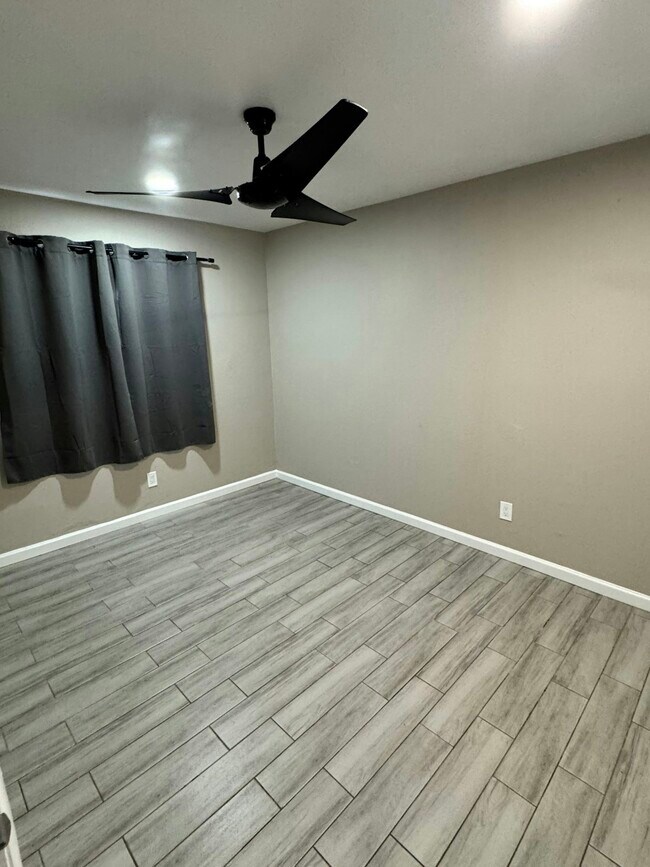 Photo - 1013 E Commonwealth Pl Unit 1