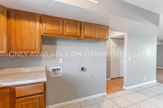 Photo - 4420 W 4420 S Unit B