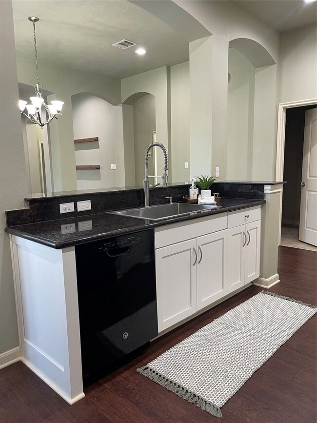 Photo - 951 Oak Terrace Dr