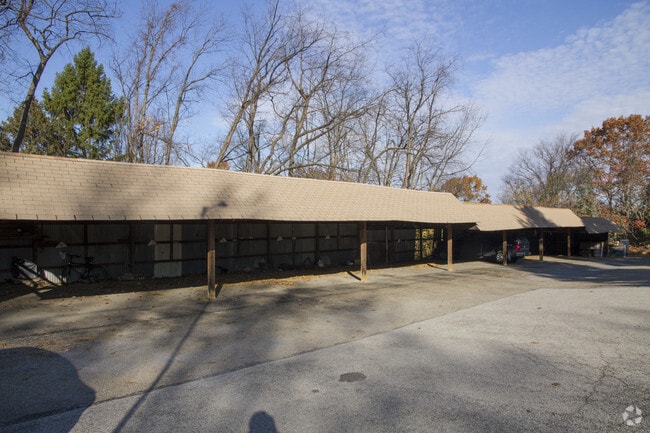 Parking - Foxwood Apartments