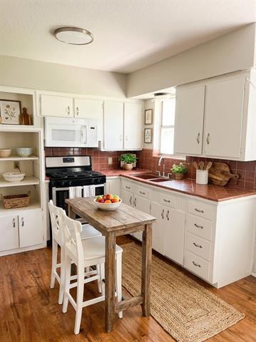 Photo - 1910 Mercedes Rd