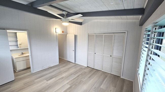 Photo - Huge yard - house just refreshed!