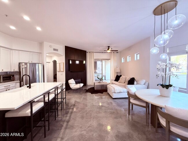 Photo - 11000 N 77th Pl