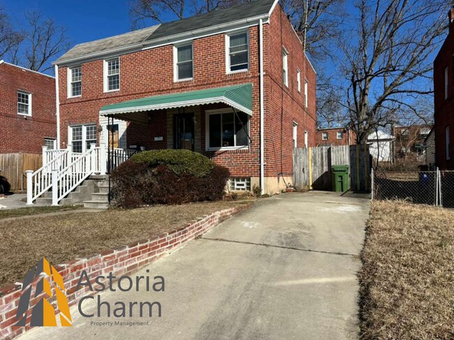 Photo - 3 Bedroom Home with Finished Basement, Parking, and Fenced Yard