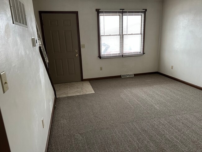 Photo - 3169 W 40th St