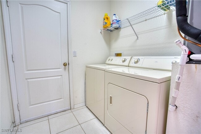 Building Photo - 9371 Lake Abby Ln Rental