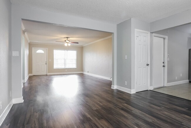 Photo - 3291 NW 65th St